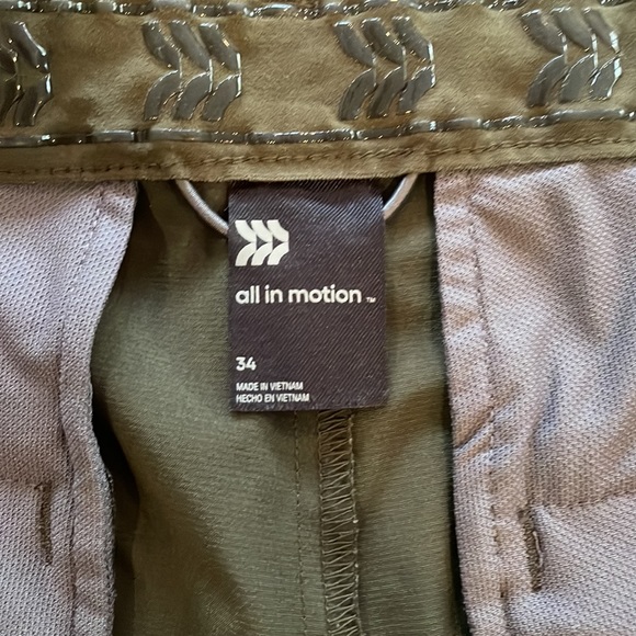All In Motion Men’s Shorts - Picture 3 of 5